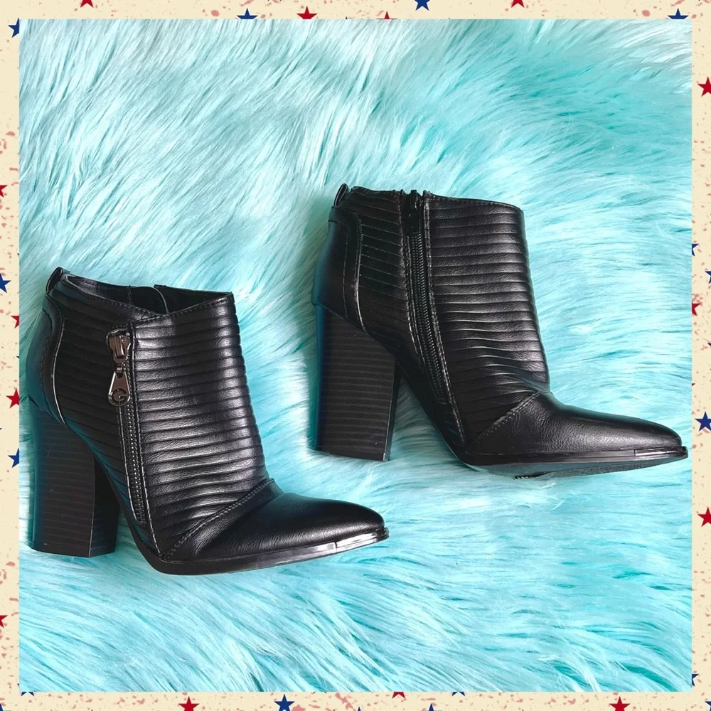 G by Guess Black Moto Ankle Booties Block Heel Side Zip Women’s Size 6.5